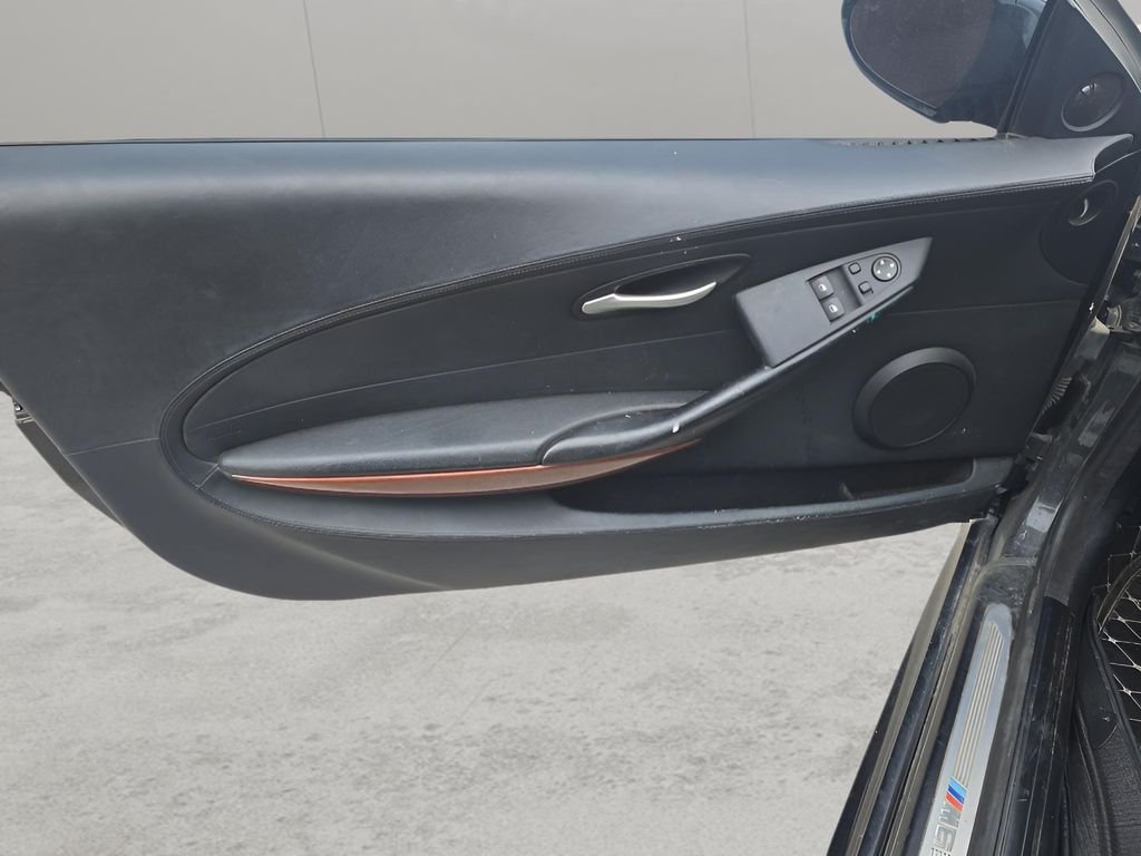 Used 2006 Black Sapphire Metallic BMW M6 image 9