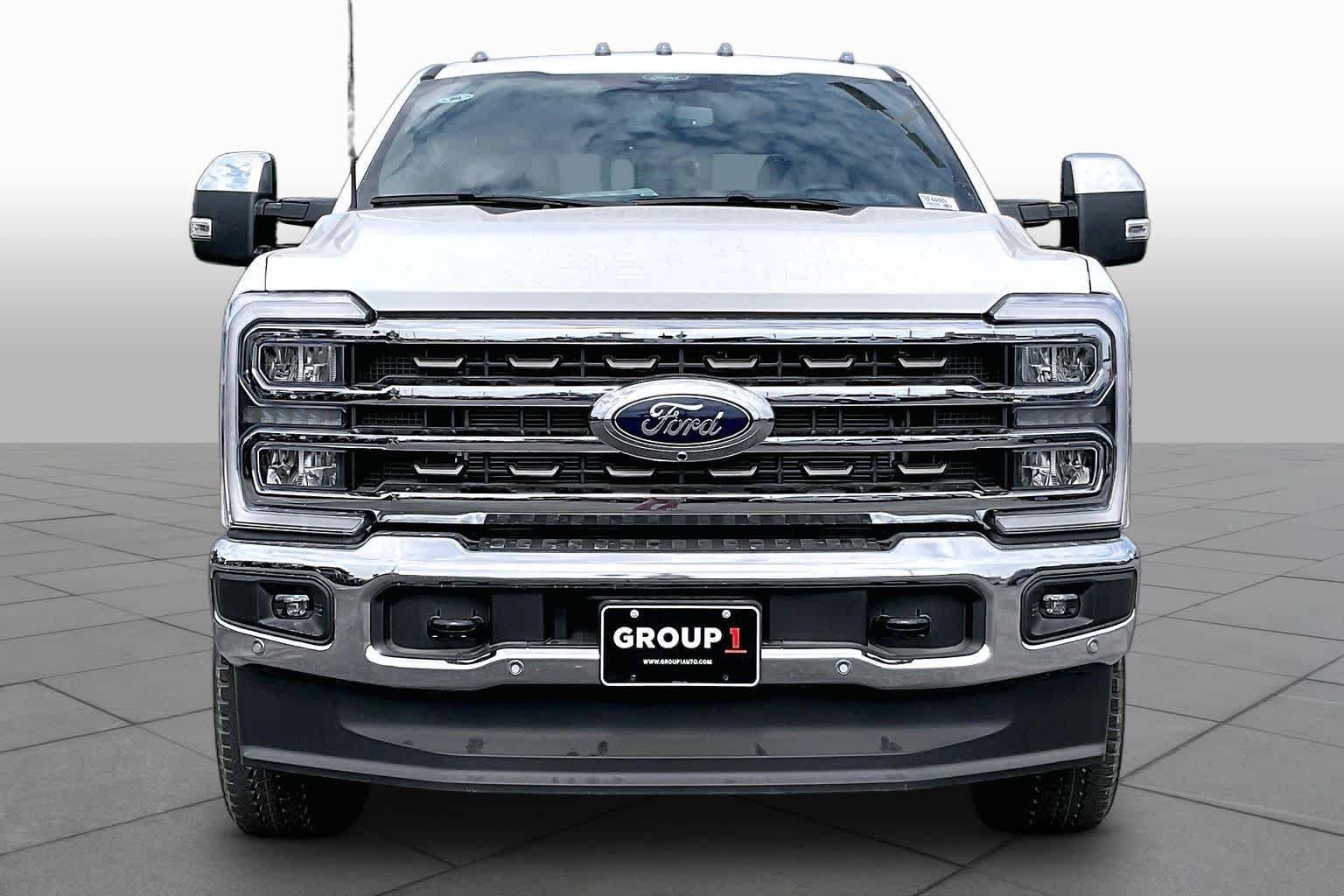 New 2026 Star White Metallic Tri-Coat Ford F-250® King Ranch® image 3