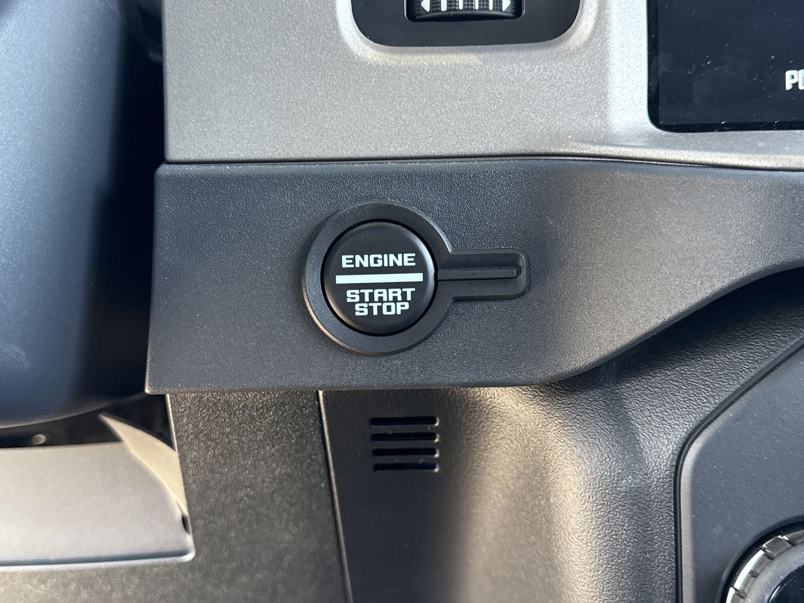 Used 2025 Beige Ford Outer Banks image 7