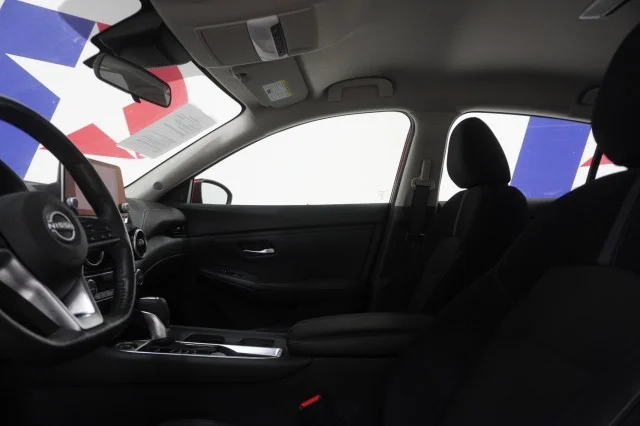 Used 2024  Nissan SV image 15