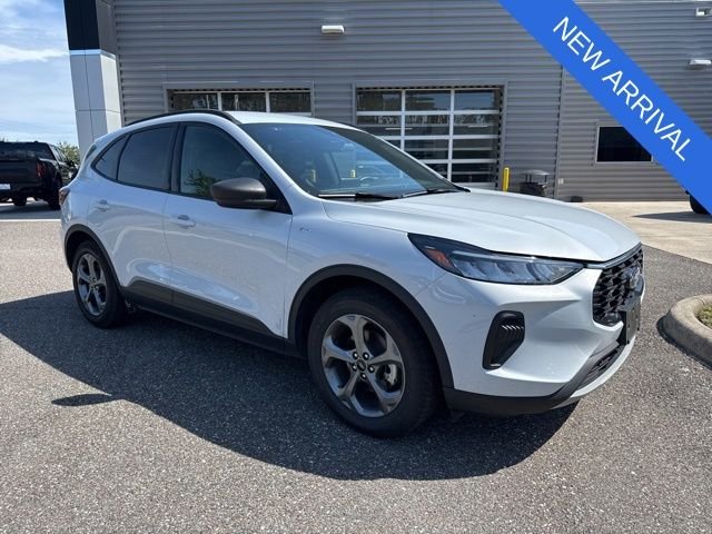 2025 Ford Escape ST-Line FWD's photo