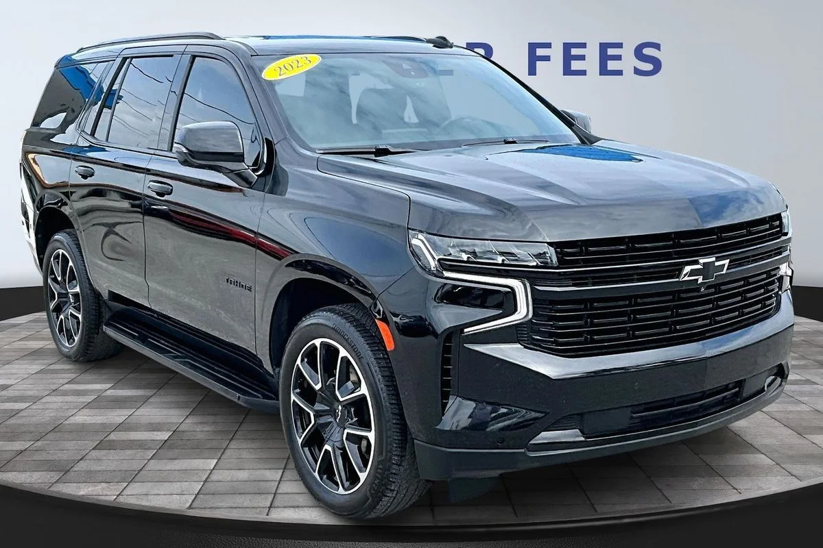 Used 2023  Chevrolet 2WD RST image 3