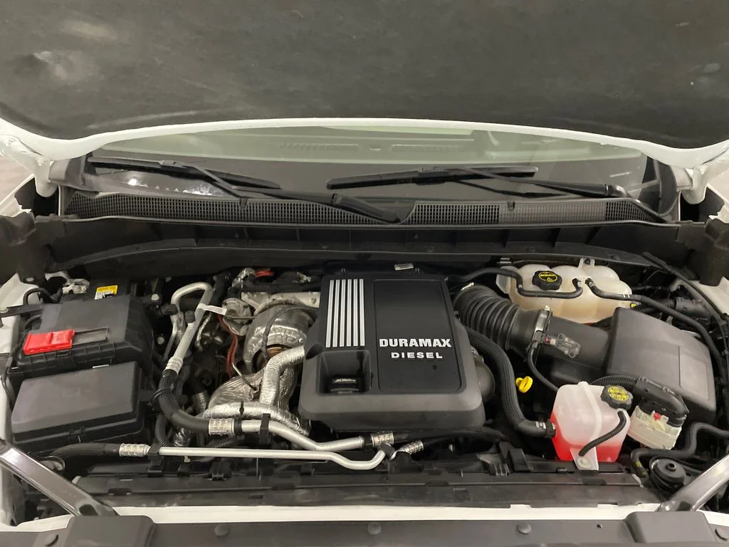 Used 2024 Iridescent Pearl Tricoat Chevrolet LTZ image 29
