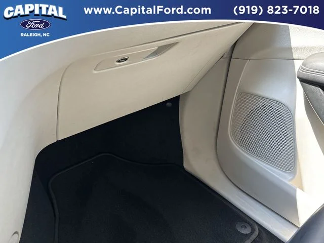 Used 2024 White Chrysler Touring L image 26