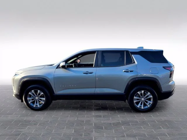 Used 2025 Sterling Gray Metallic Chevrolet LT image 4