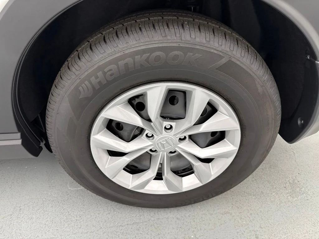 New 2026 Platinum White Pearl Honda LX image 6