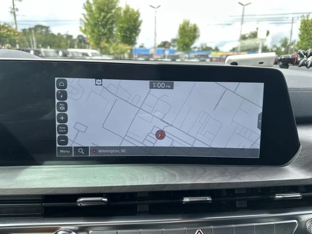 Used 2024 White Kia SX X-Line image 19