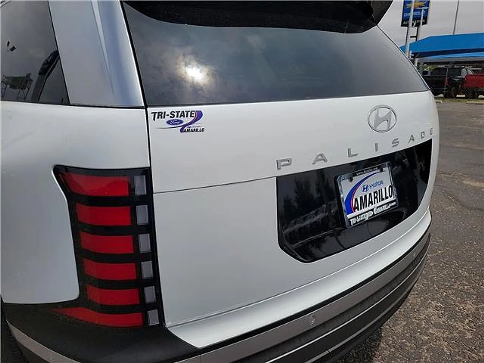 New 2026 White Hyundai SEL Premium image 8