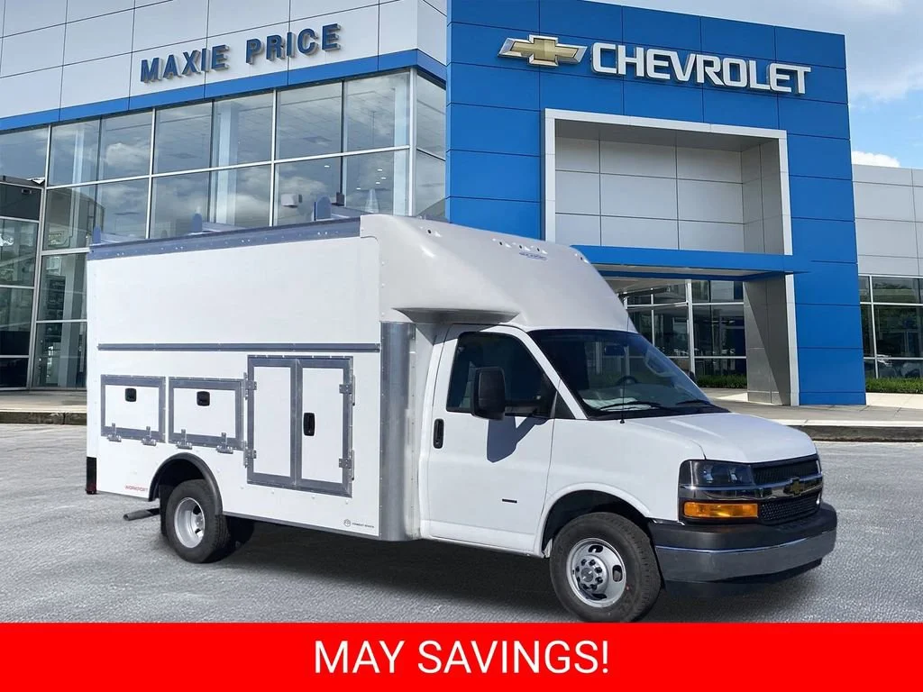 2025 Chevrolet Express 3500 159" WB's photo