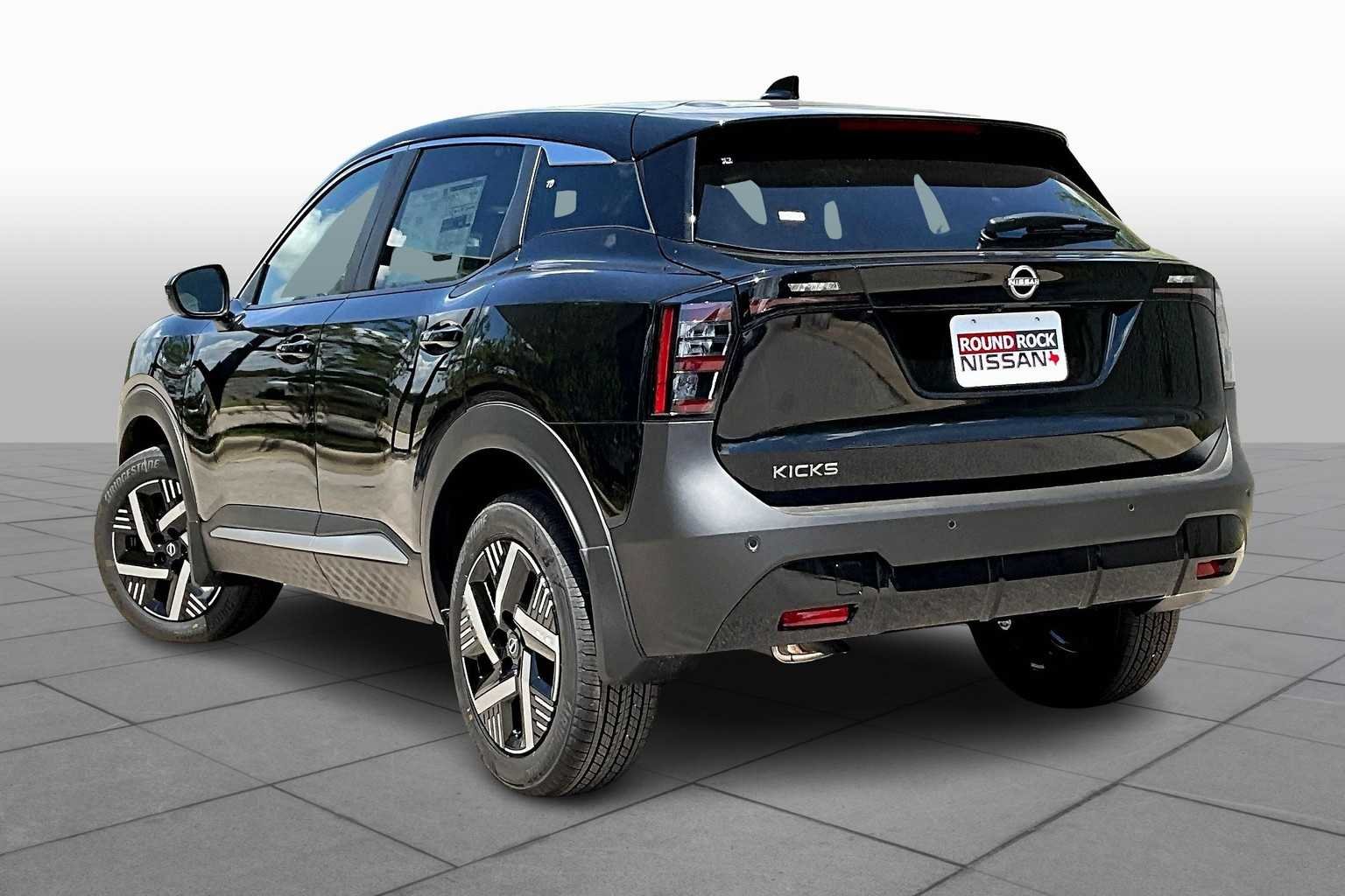 2025 Nissan Kicks SV - Photo 7