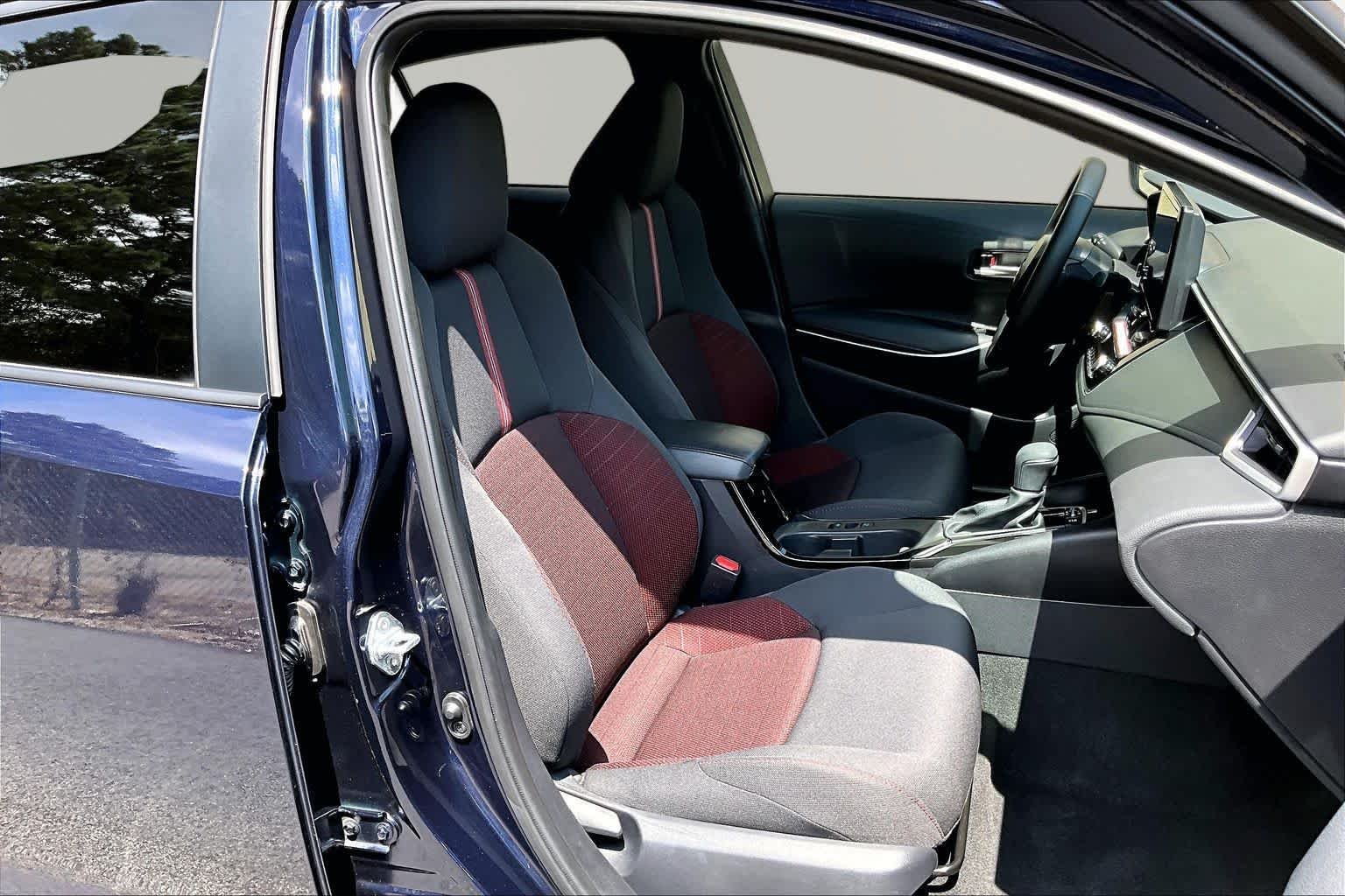 Used 2025 Blueprint Toyota SE image 9