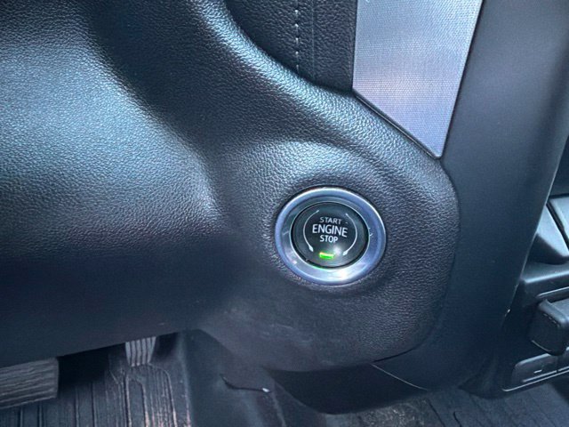 Used 2020 Gray GMC SLE image 18