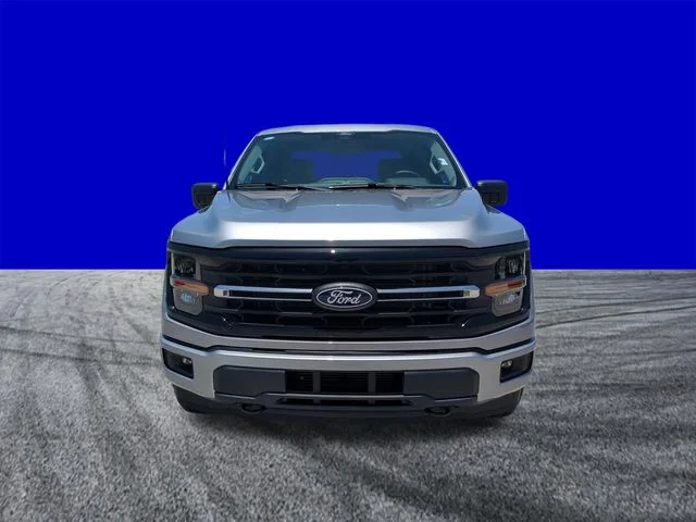 New 2026 Iconic Silver Metallic Ford XLT image 9