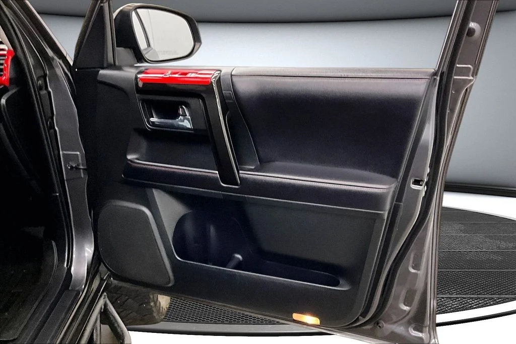 Used 2018 Gray Toyota TRD Off-Road image 28