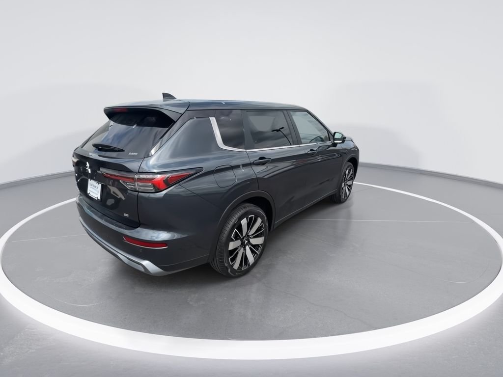New 2026 Gray Mitsubishi SE image 8