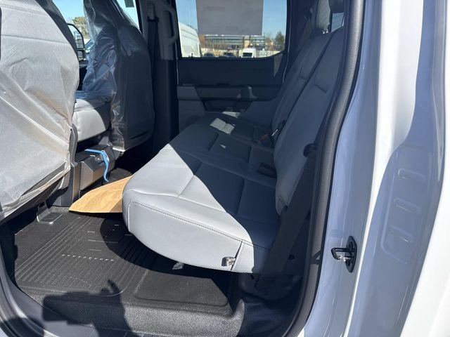 New 2026 Oxford White Ford F-350® XL image 7