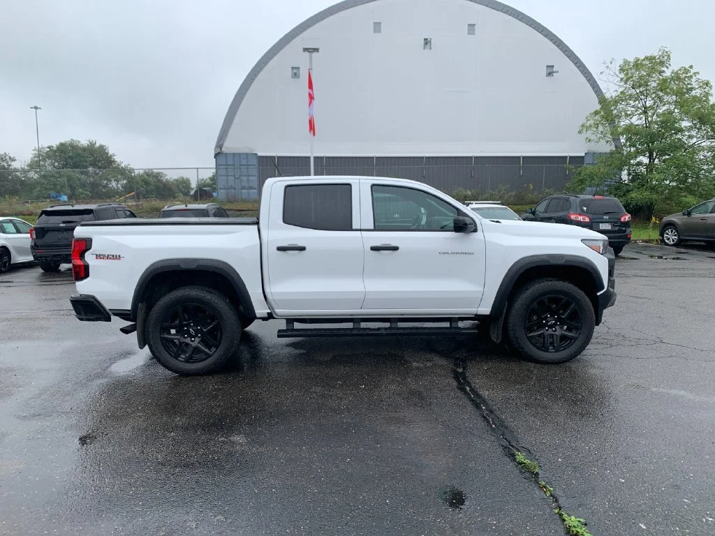 Used 2023 White Chevrolet Trail Boss image 2