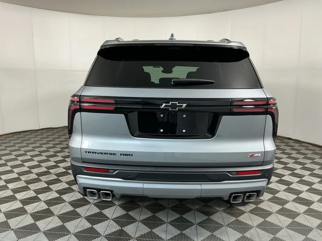 New 2027 Gray Chevrolet Z71 image 11