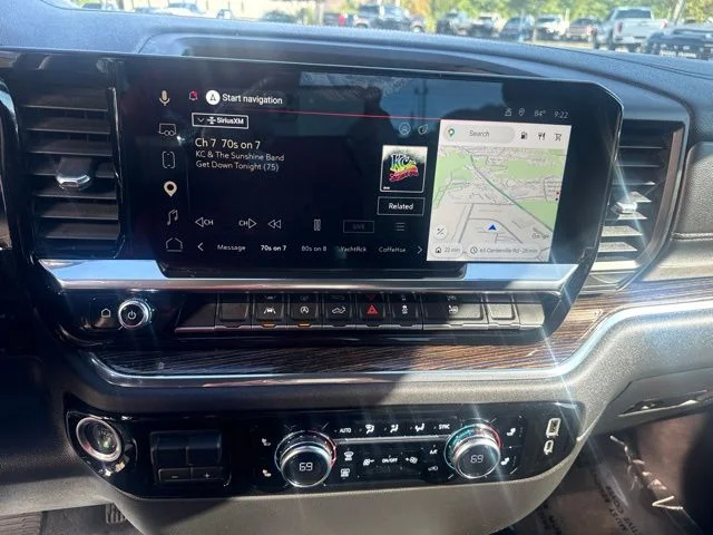 Used 2023 White GMC SLE image 16