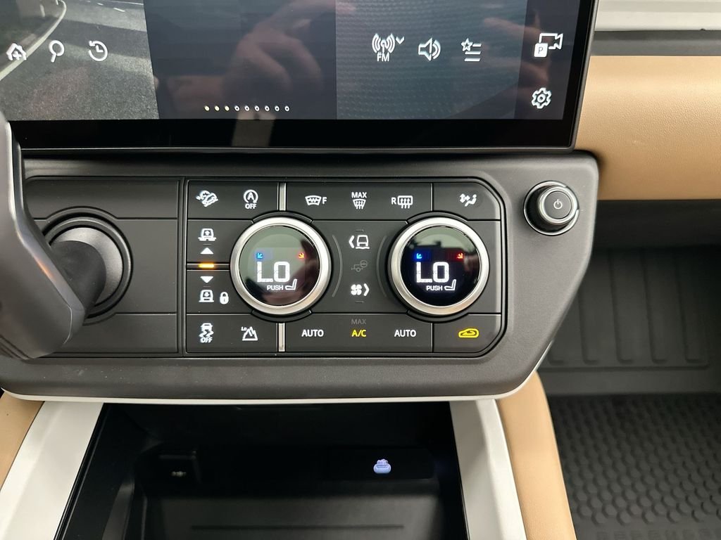 New 2026 Gondwana Stone Land Rover X-Dynamic SE image 22