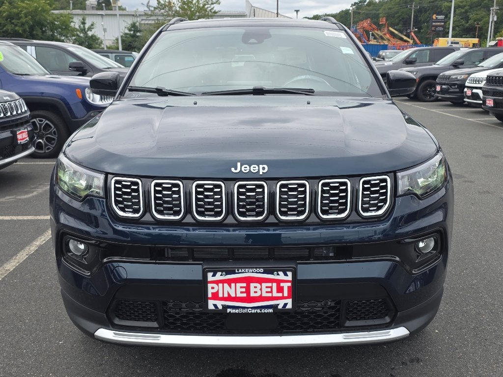 New 2026 Fathom Blue Pearl-Coat Exterior Paint Jeep Limited image 9