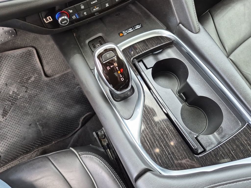 Used 2019 Includes Pitch Dark Night lower exterior accent color.) Buick Avenir image 31