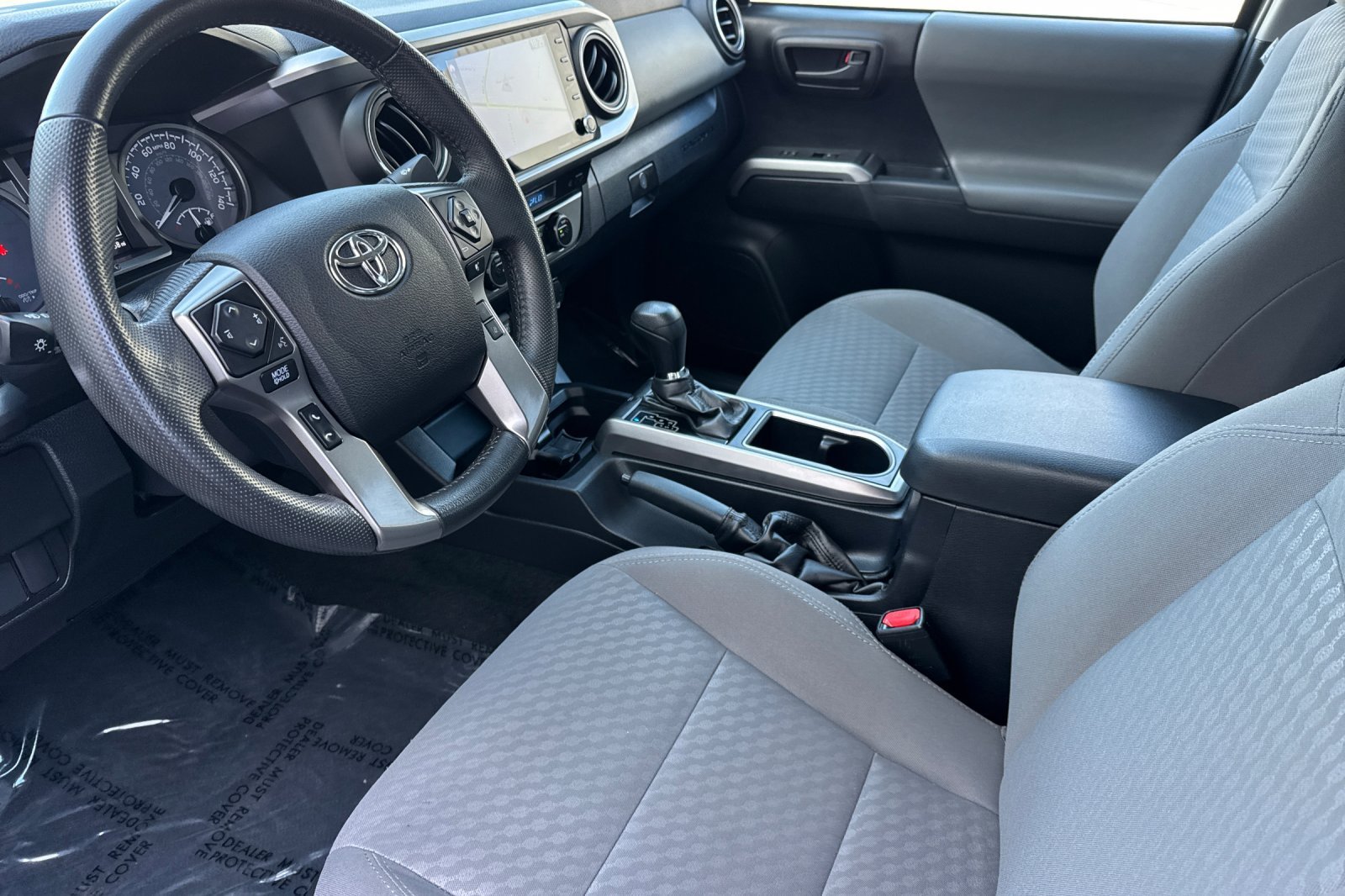 Certified Used 2022 Silver Toyota SR5 image 12