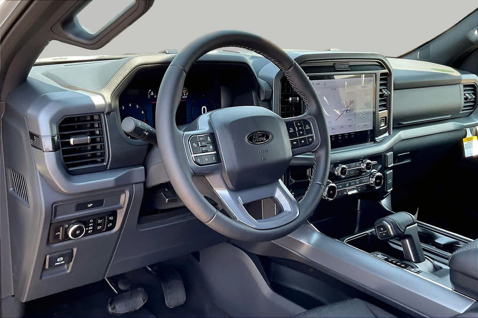 New 2026 Avalanche Ford XLT image 8