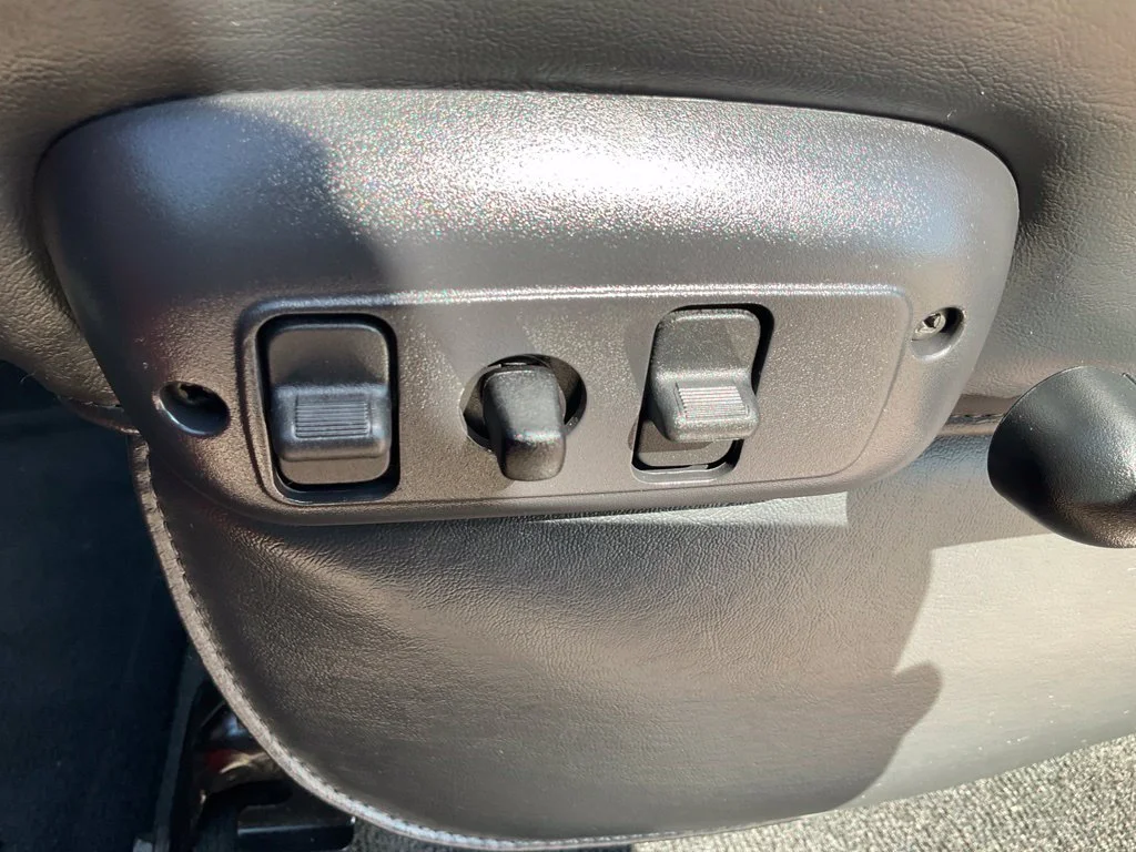 Used 2005 Red Dodge SRT10 image 7