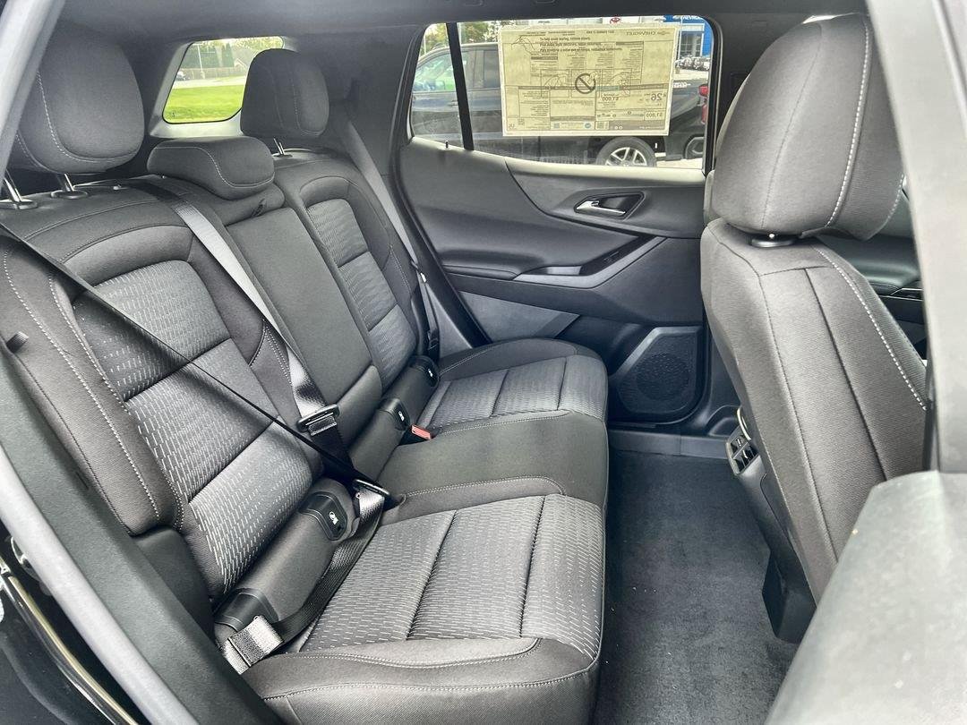 2027 Chevrolet Equinox LT - Photo 23