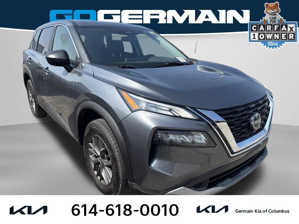 Used 2023 Gray Nissan S image 7