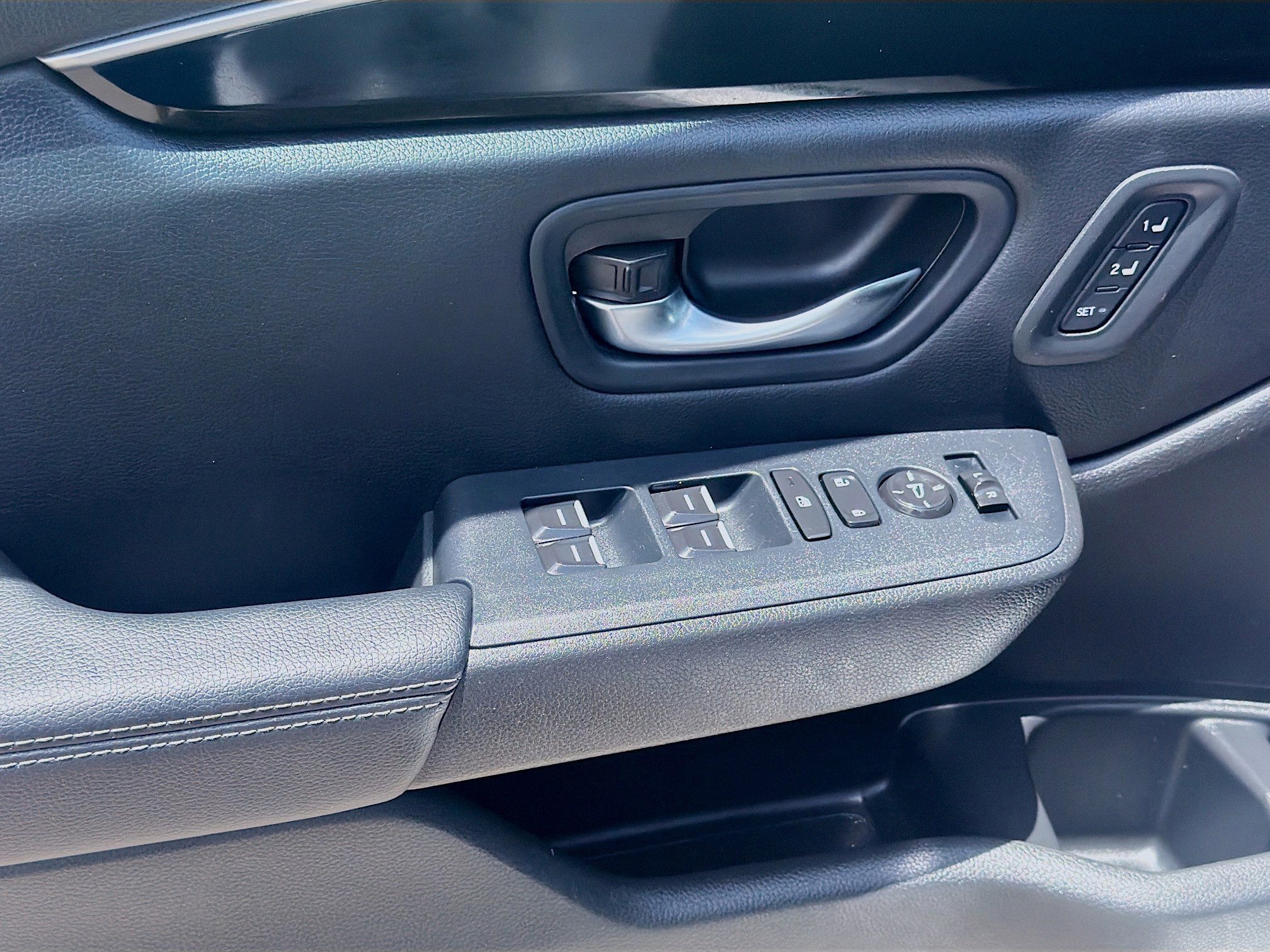 2023 Honda Pilot EX-L - Photo 16