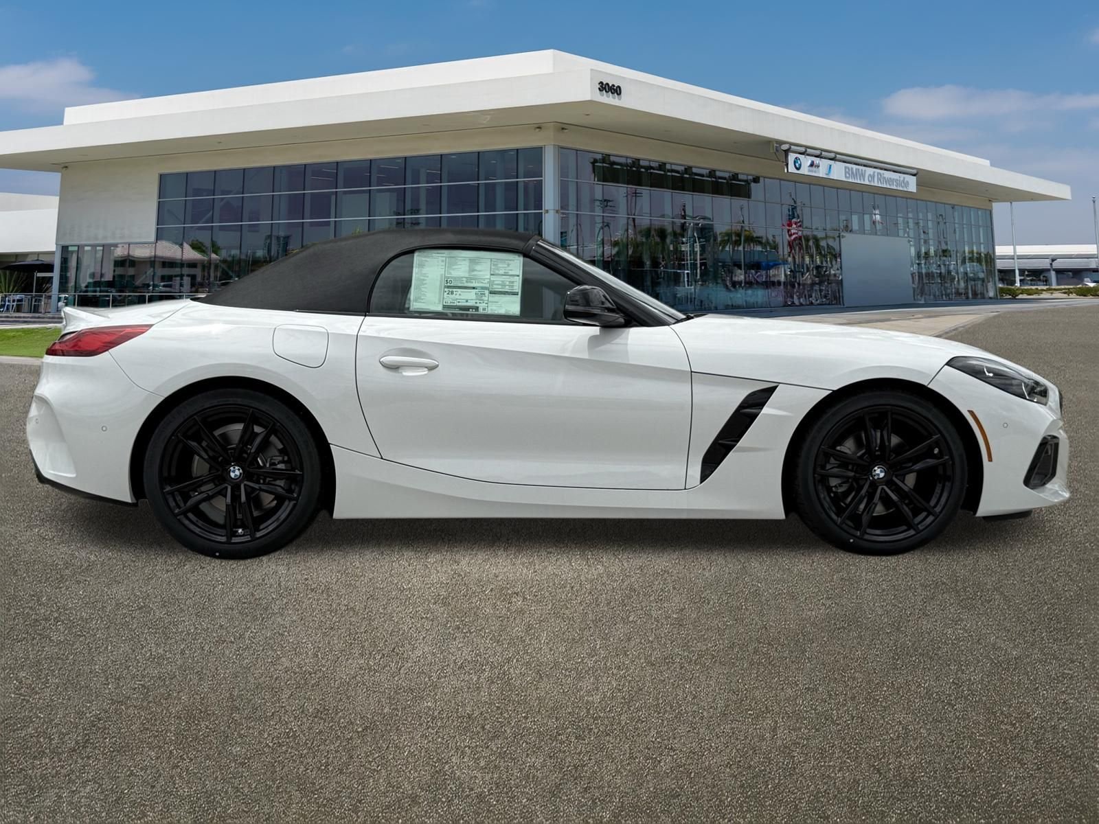 New 2026 Alpine White BMW sDrive30i image 12