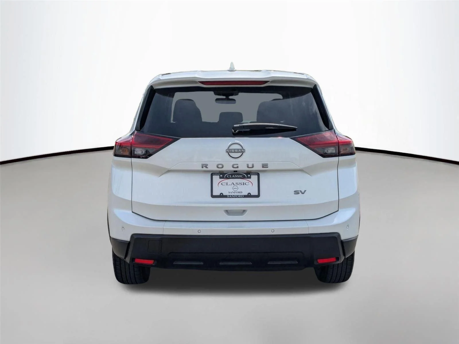 Used 2024 Everest White Pearl Nissan SV image 7