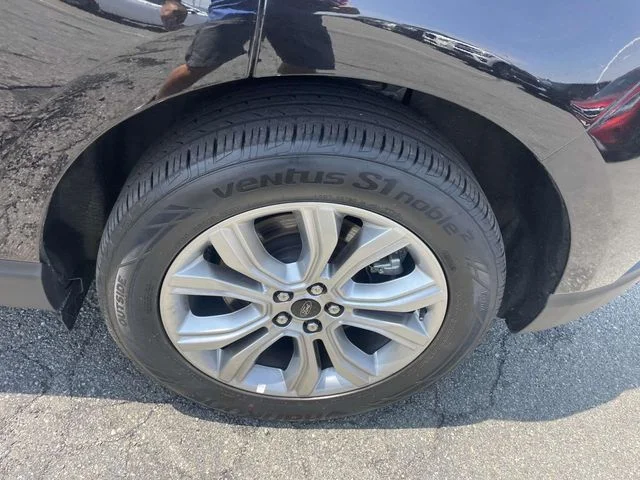 2024 Ford Edge Titanium - Photo 14