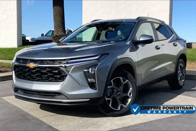 2025 Chevrolet Trax LT's photo