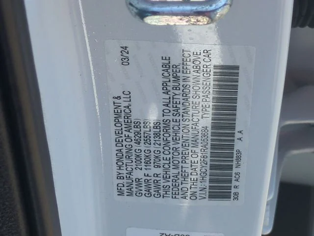 Used 2024  Honda Touring image 26