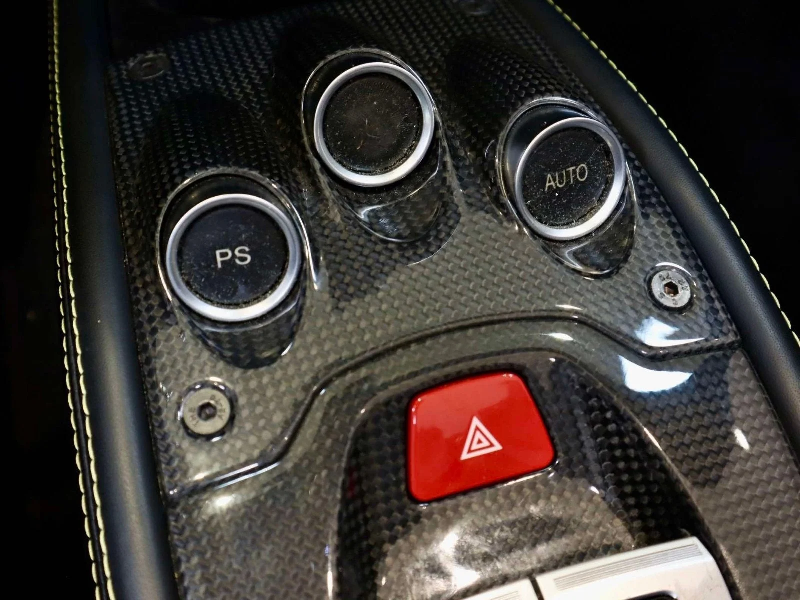 Used 2013 Giallo Modena Ferrari  image 29