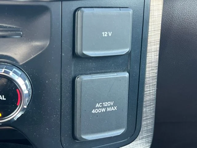 Used 2022 White Ford King Ranch image 27