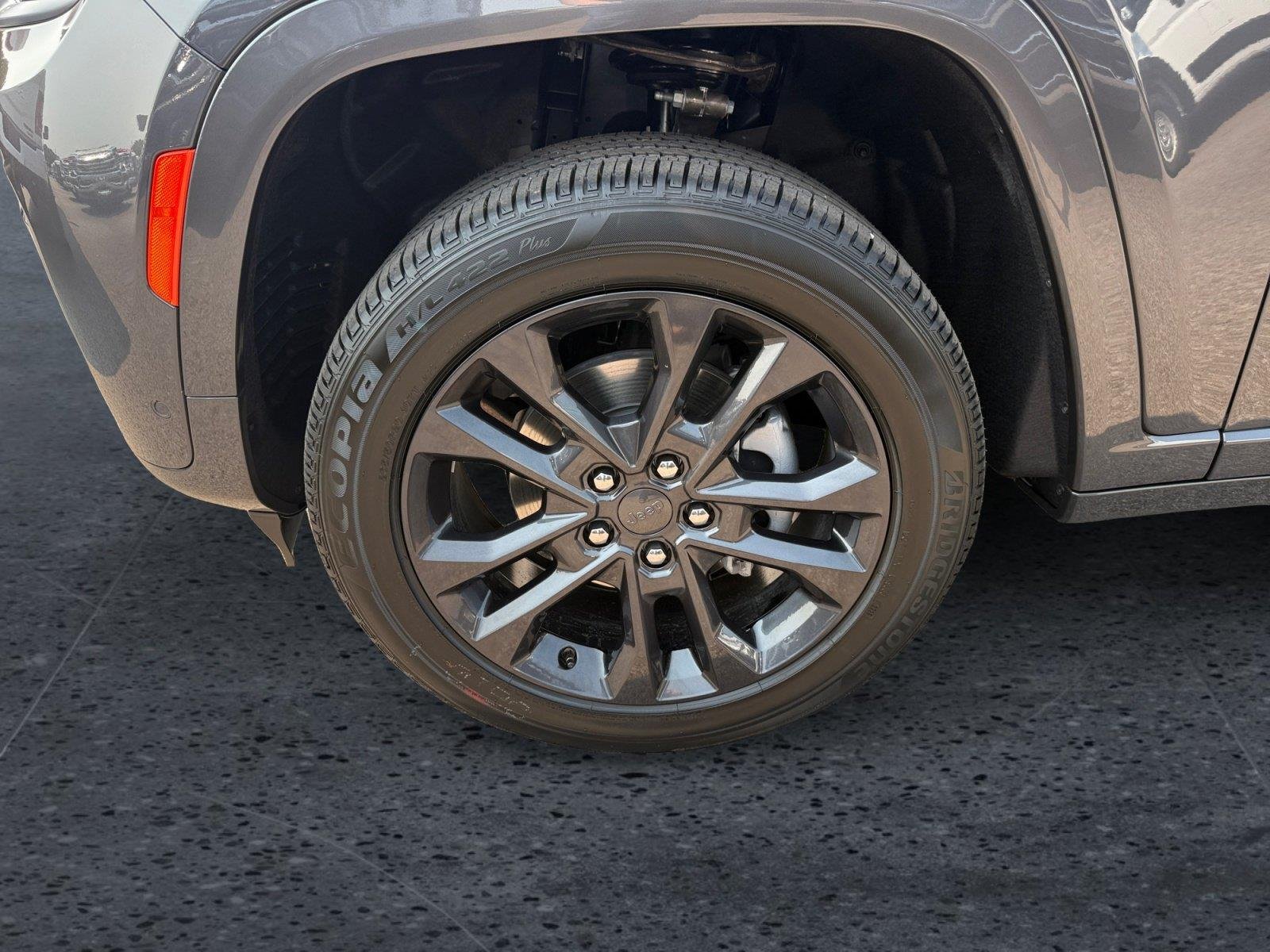 New 2026 Baltic Gray Metallic Clearcoat Jeep Limited Reserve image 9