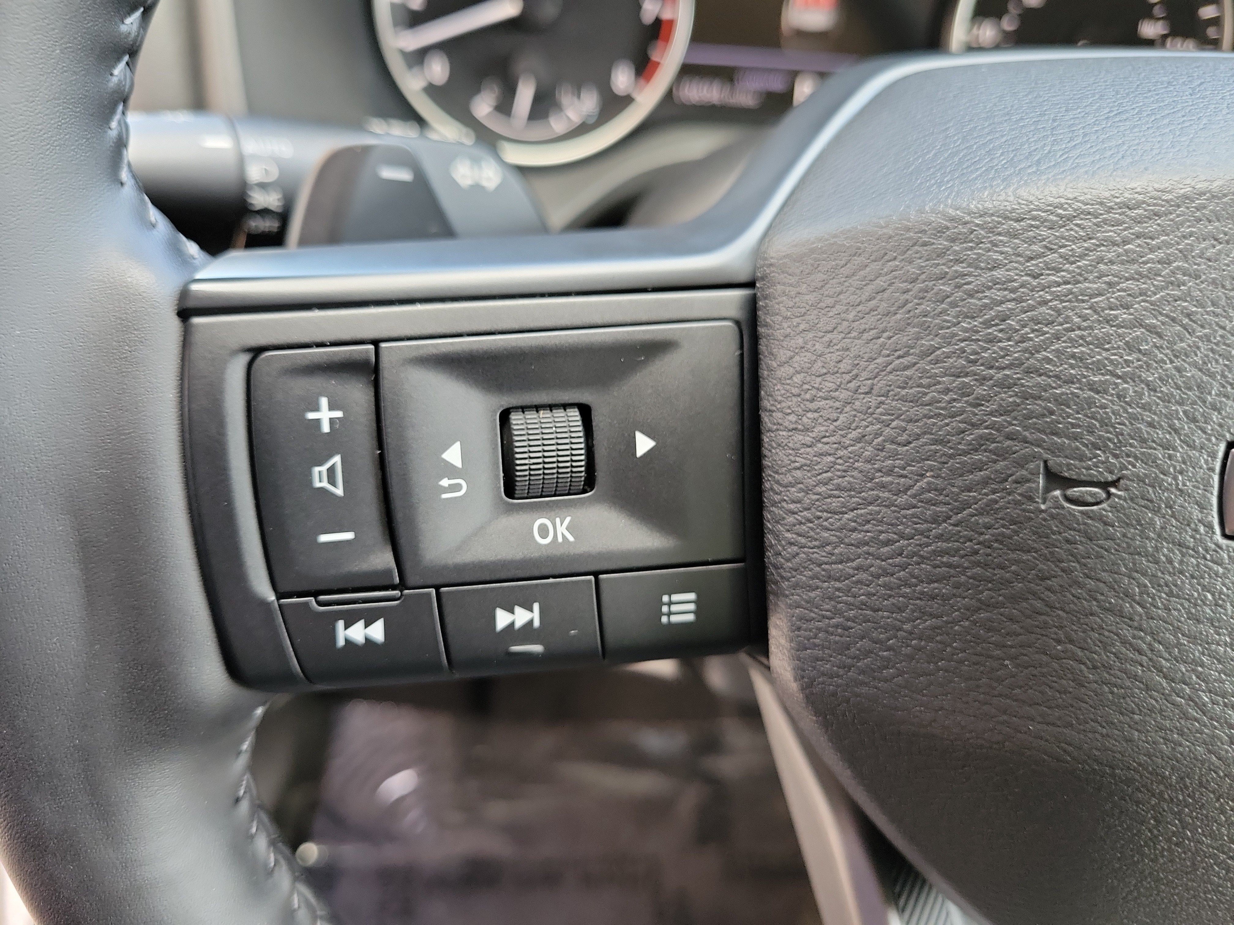 Used 2025 Deep Ocean Blue Pearl Nissan SV image 28