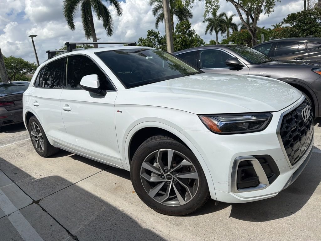 2024 Audi Q5 45 Premium Plus's photo