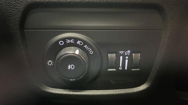 Used 2024 Bright White Clearcoat Jeep Summit image 34