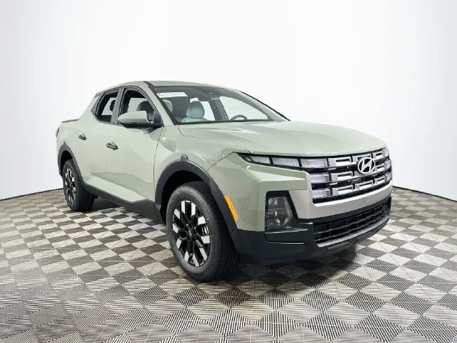 New 2027 Green Hyundai SE image 1