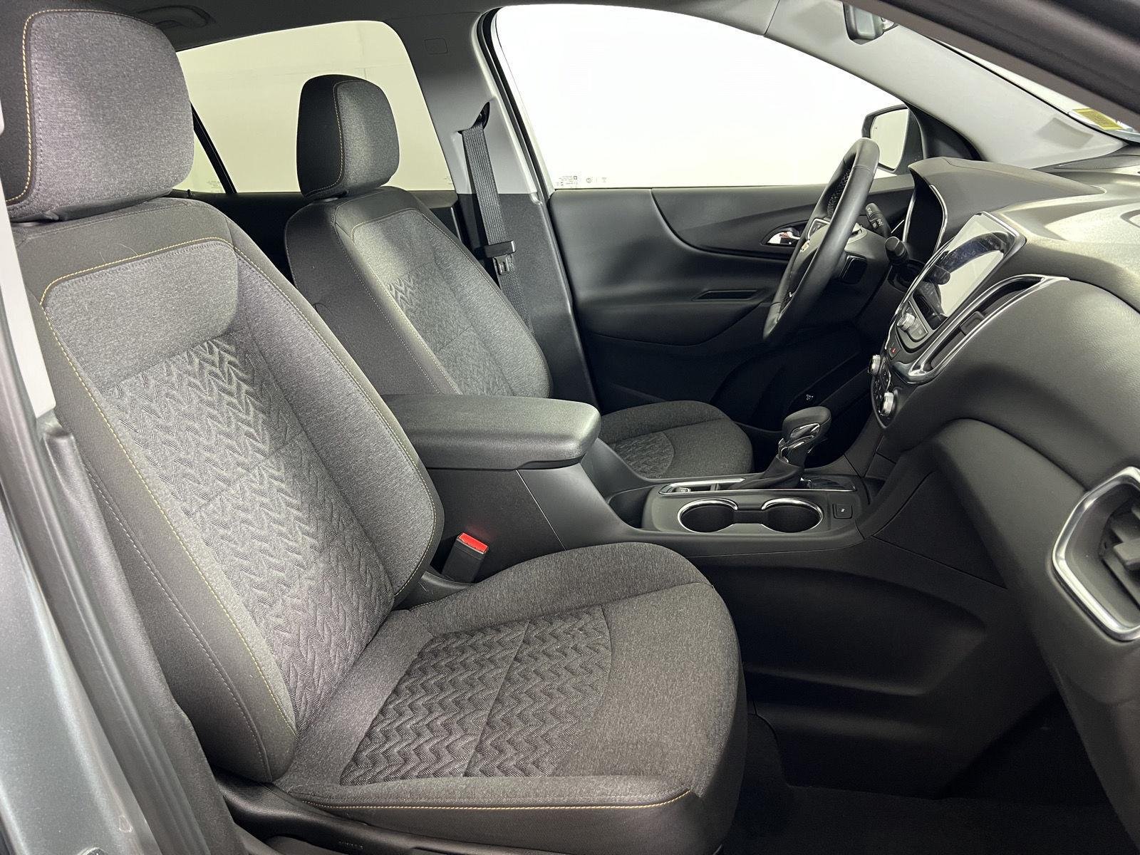 Used 2024  Chevrolet  image 21