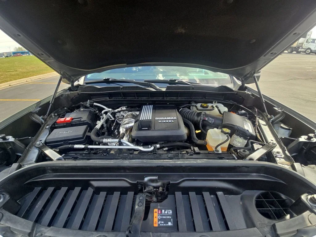 Used 2020 Gray GMC Denali image 19