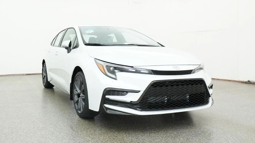 New 2026 Wind Chill Pearl Toyota SE image 5
