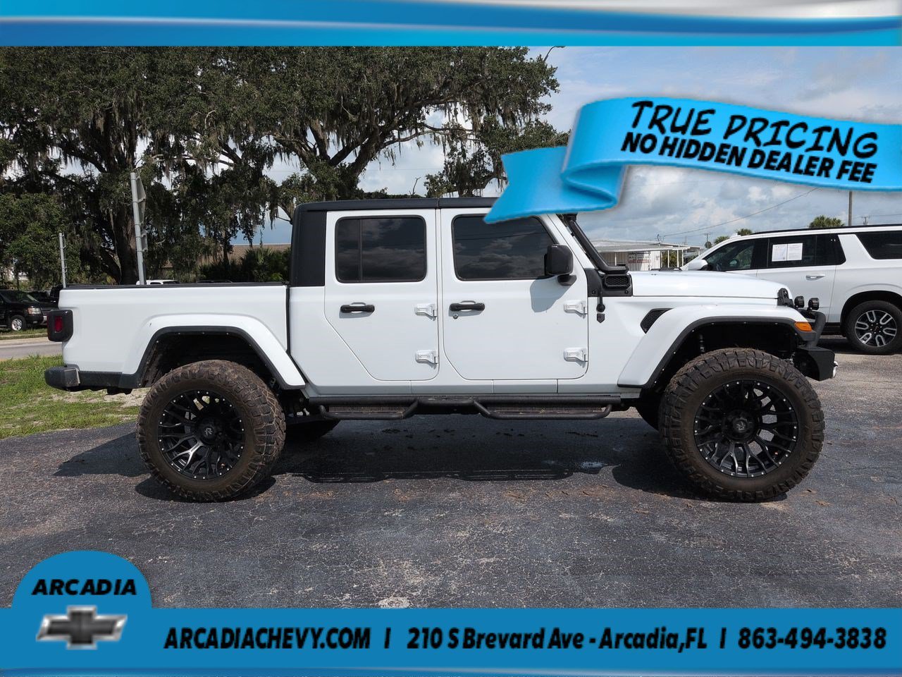 Used 2022 Bright White Clearcoat Jeep Willys image 3