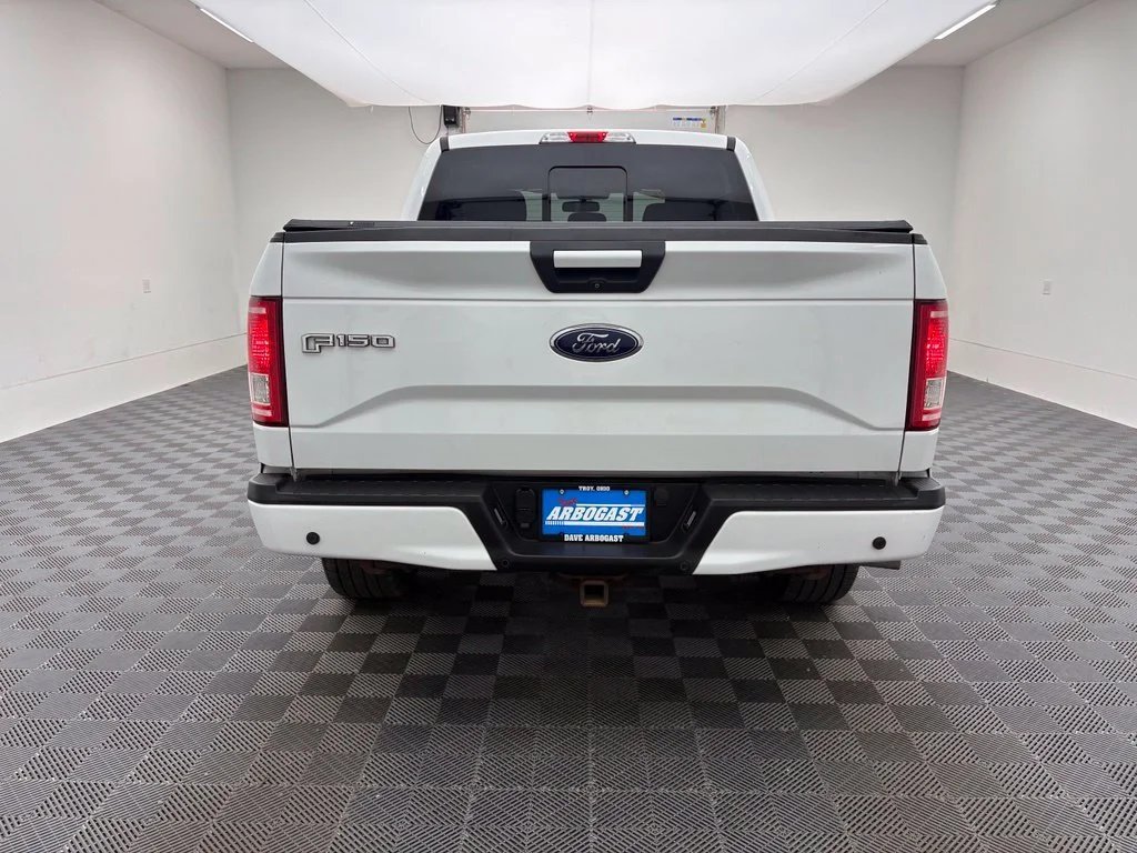 Used 2016  Ford XLT image 9