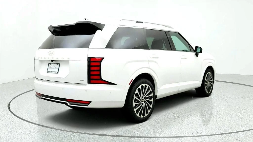 Used 2026 Creamy White Pearl Hyundai Calligraphy AWD image 5